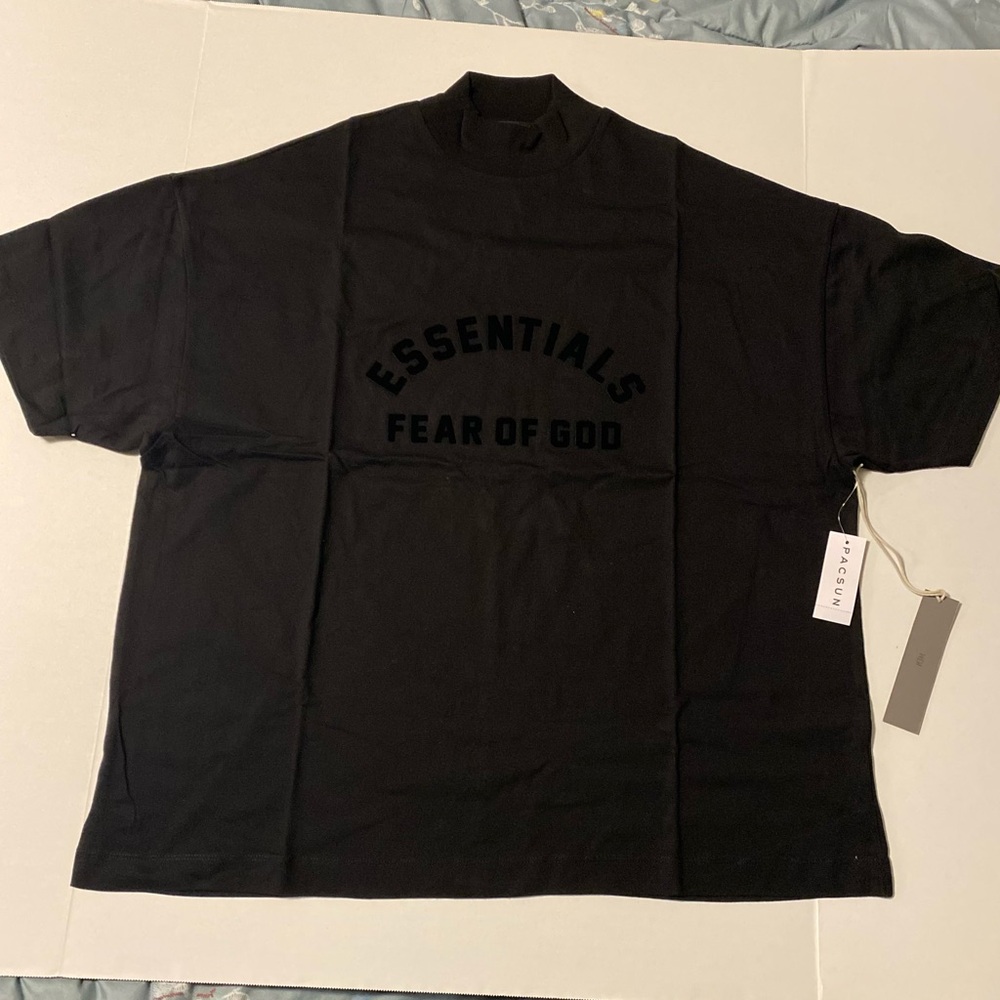 Black Essentials tee